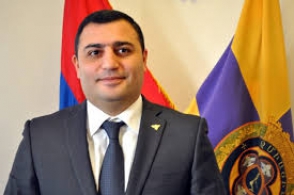 Карен Григорян победил на выборах мэра Эчмиадзина